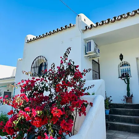 Renovated Sea View Apt 150M From El Cristo Beach