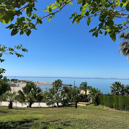 Renovated Sea View Apt 150M From El Cristo Beach Estepona
