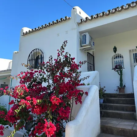 Renovated Sea View 150m From El Cristo Apartament Estepona