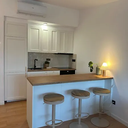 Daire Renovated Sea View 150m From El Cristo *