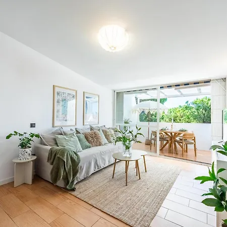 Renovated Sea View 150m From El Cristo Daire *