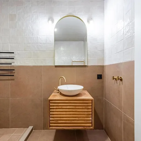 Daire Renovated Sea View 150m From El Cristo *